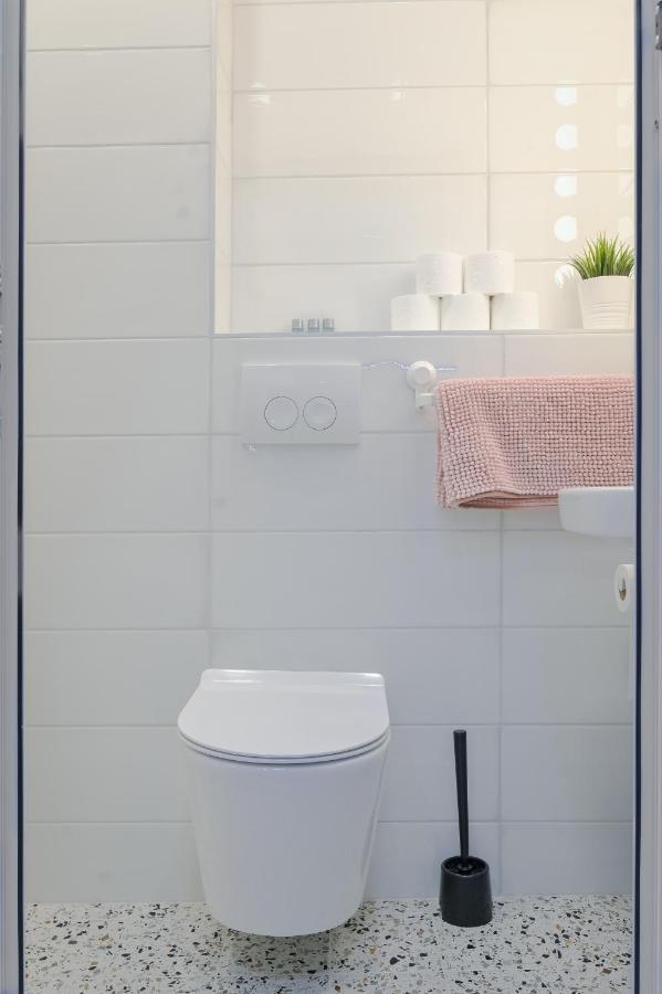 Cosy And Stylish Studio Next To Sofia'S Central Market Hall Appartement Buitenkant foto